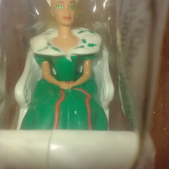 McDonald's Other - 10🍟30$ holiday barbie on sleigh ❤️